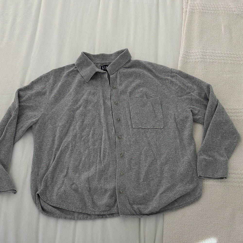 Gap women’s collared cardigan